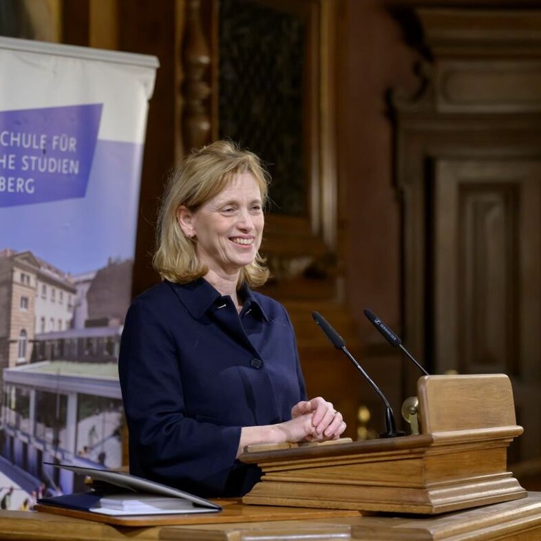 Bundesministerin Prien