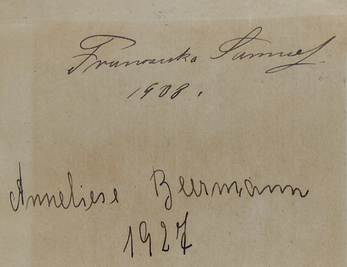 Besitzvermerke von Franziska Samuel und Anneliese Beermann