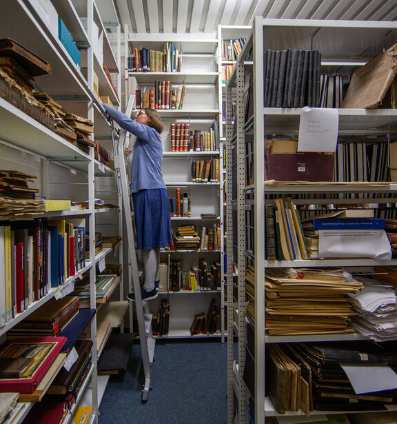 Bibliothek1