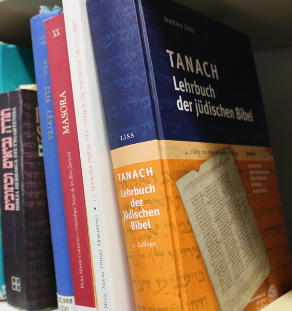 Bücher: Tanach, Liss