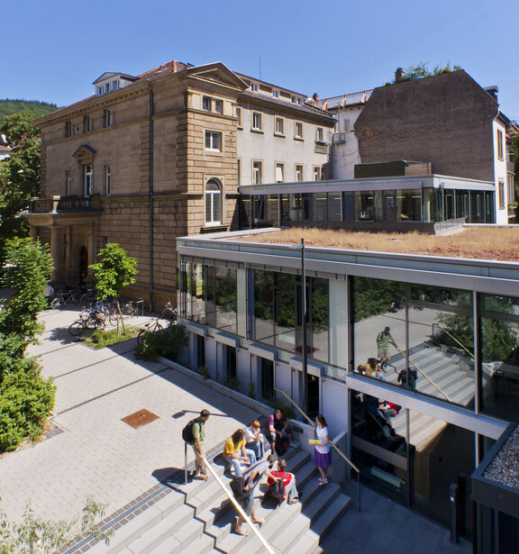 Hochschule von Außen